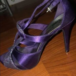 Gorgeous purple heels